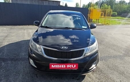 KIA Rio III рестайлинг, 2013 год, 700 000 рублей, 1 фотография