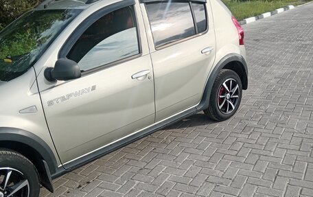 Renault Sandero I, 2013 год, 800 000 рублей, 5 фотография