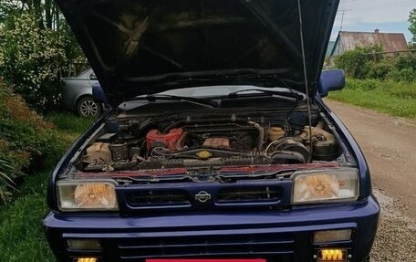 Nissan Terrano II рестайлинг, 1998 год, 350 000 рублей, 3 фотография