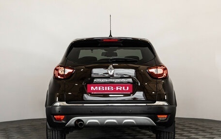 Renault Kaptur I рестайлинг, 2017 год, 1 050 000 рублей, 7 фотография