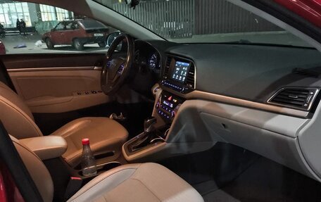 Hyundai Elantra VI рестайлинг, 2017 год, 1 500 000 рублей, 8 фотография