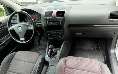 Volkswagen Golf V, 2006 год, 600 000 рублей, 6 фотография