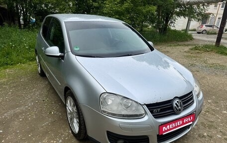 Volkswagen Golf V, 2006 год, 600 000 рублей, 3 фотография
