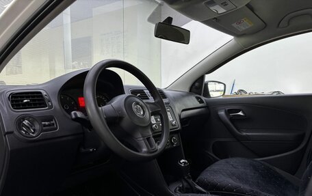 Volkswagen Polo VI (EU Market), 2013 год, 750 000 рублей, 20 фотография