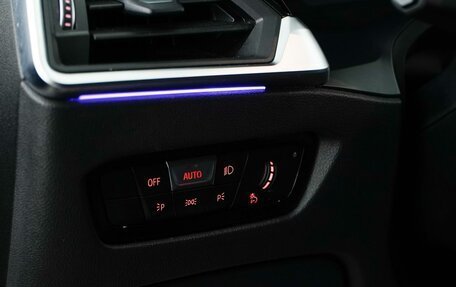 BMW 3 серия, 2019 год, 5 349 999 рублей, 21 фотография