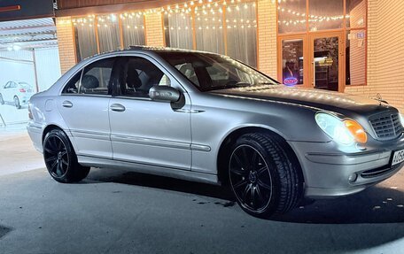Mercedes-Benz C-Класс, 2007 год, 1 050 000 рублей, 3 фотография