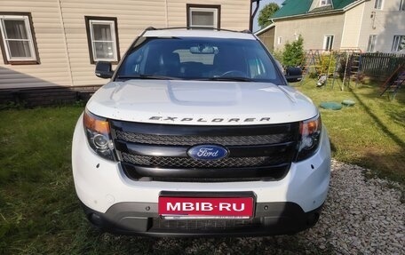Ford Explorer VI, 2014 год, 2 100 000 рублей, 1 фотография