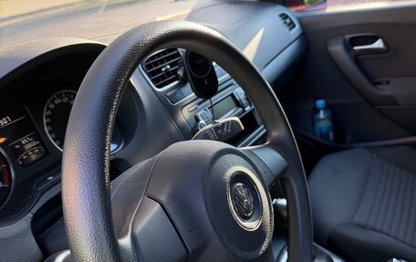 Volkswagen Polo VI (EU Market), 2011 год, 900 000 рублей, 6 фотография