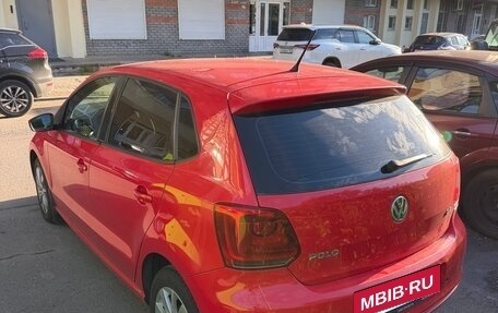 Volkswagen Polo VI (EU Market), 2011 год, 900 000 рублей, 3 фотография
