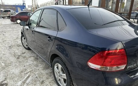 Volkswagen Polo VI (EU Market), 2011 год, 700 000 рублей, 2 фотография