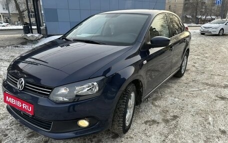 Volkswagen Polo VI (EU Market), 2011 год, 700 000 рублей, 4 фотография