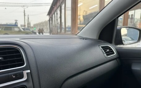 Volkswagen Polo VI (EU Market), 2011 год, 700 000 рублей, 22 фотография