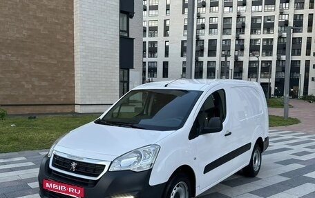 Peugeot Partner II рестайлинг 2, 2021 год, 1 320 000 рублей, 2 фотография