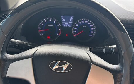 Hyundai Solaris II рестайлинг, 2012 год, 800 000 рублей, 16 фотография