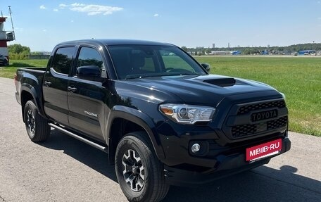 Toyota Tacoma III, 2022 год, 5 200 000 рублей, 6 фотография