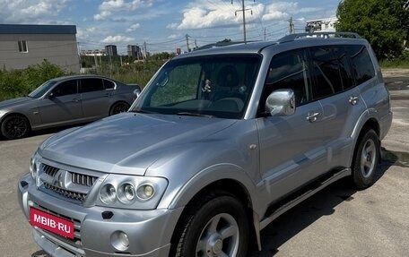 Mitsubishi Pajero III рестайлинг, 2005 год, 1 000 000 рублей, 2 фотография