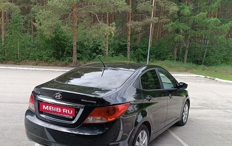 Hyundai Solaris II рестайлинг, 2011 год, 620 000 рублей, 6 фотография