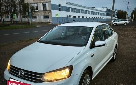 Volkswagen Polo VI (EU Market), 2016 год, 950 000 рублей, 2 фотография