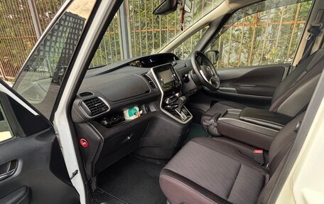 Nissan Serena IV, 2019 год, 2 099 000 рублей, 7 фотография