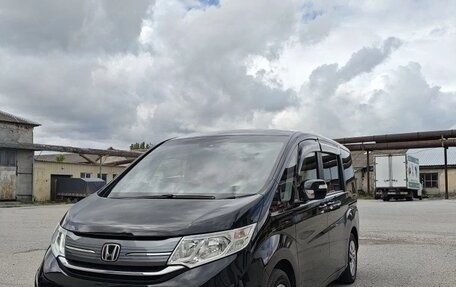 Honda Stepwgn IV, 2021 год, 2 140 000 рублей, 2 фотография