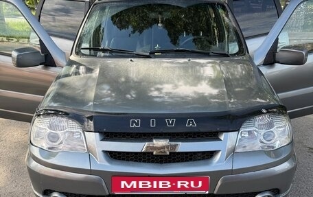 Chevrolet Niva I рестайлинг, 2011 год, 380 000 рублей, 1 фотография