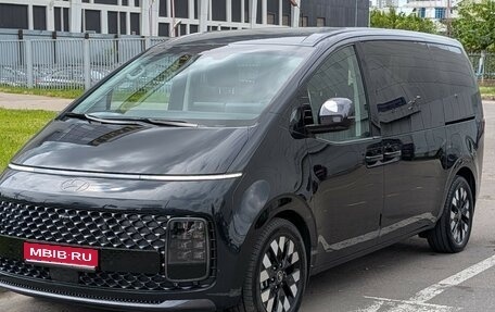 Hyundai Staria, 2024 год, 6 500 000 рублей, 1 фотография