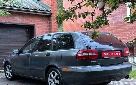 Volvo V40 I, 2003 год, 230 000 рублей, 3 фотография