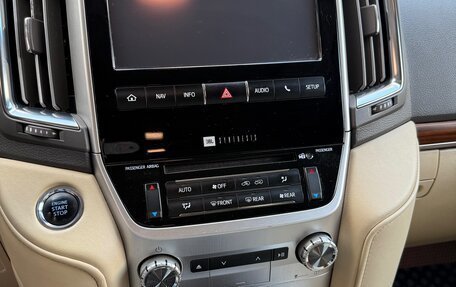 Toyota Land Cruiser 200, 2015 год, 6 200 000 рублей, 6 фотография