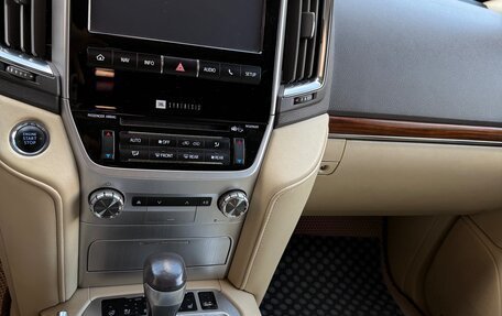 Toyota Land Cruiser 200, 2015 год, 6 200 000 рублей, 7 фотография
