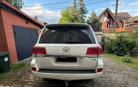 Toyota Land Cruiser 200, 2015 год, 6 200 000 рублей, 3 фотография