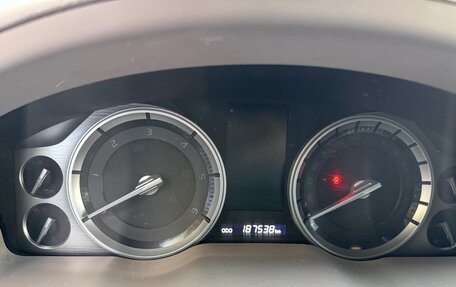 Toyota Land Cruiser 200, 2015 год, 6 200 000 рублей, 8 фотография