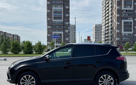 Toyota RAV4, 2019 год, 3 200 000 рублей, 5 фотография