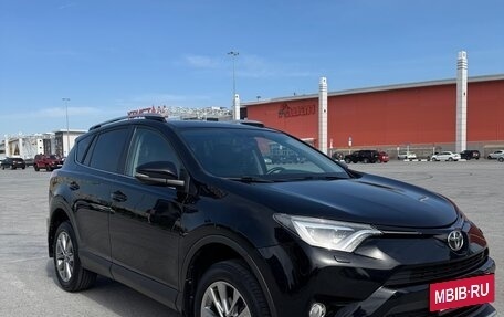 Toyota RAV4, 2019 год, 3 200 000 рублей, 3 фотография