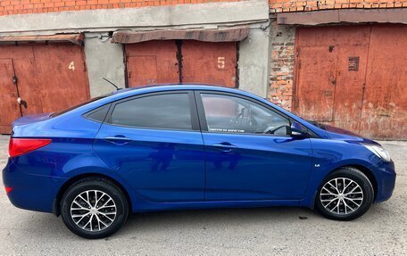 Hyundai Solaris II рестайлинг, 2011 год, 555 000 рублей, 11 фотография