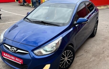 Hyundai Solaris II рестайлинг, 2011 год, 555 000 рублей, 3 фотография