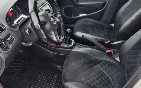 Volkswagen Polo VI (EU Market), 2012 год, 850 000 рублей, 3 фотография