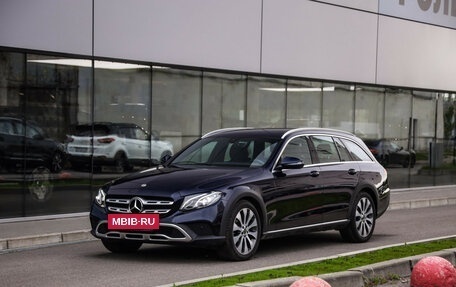 Mercedes-Benz E-Класс, 2019 год, 4 399 000 рублей, 3 фотография