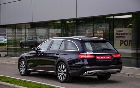 Mercedes-Benz E-Класс, 2019 год, 4 399 000 рублей, 9 фотография