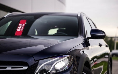 Mercedes-Benz E-Класс, 2019 год, 4 399 000 рублей, 2 фотография