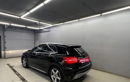 Mercedes-Benz GLA, 2016 год, 1 850 000 рублей, 3 фотография