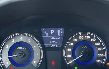 Hyundai Solaris II рестайлинг, 2012 год, 1 000 000 рублей, 2 фотография