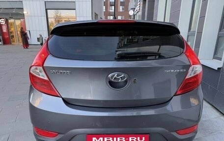Hyundai Solaris II рестайлинг, 2012 год, 1 000 000 рублей, 15 фотография