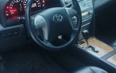 Toyota Camry, 2006 год, 980 000 рублей, 2 фотография