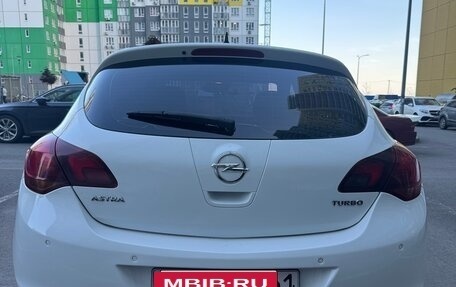 Opel Astra J, 2011 год, 770 000 рублей, 4 фотография