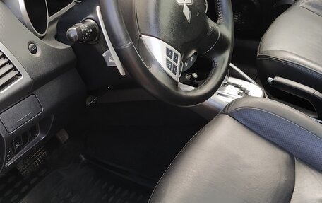 Mitsubishi Outlander III рестайлинг 3, 2008 год, 870 000 рублей, 7 фотография