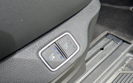 Hyundai Staria, 2024 год, 6 500 000 рублей, 17 фотография