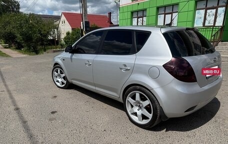 KIA cee'd I рестайлинг, 2007 год, 670 000 рублей, 15 фотография