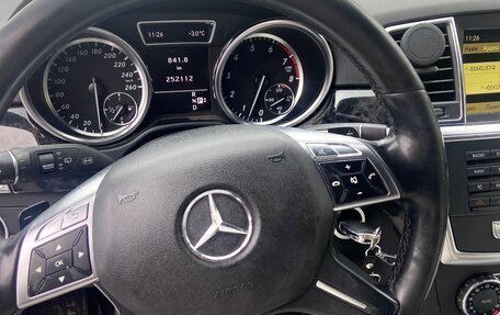 Mercedes-Benz M-Класс, 2012 год, 2 200 000 рублей, 6 фотография