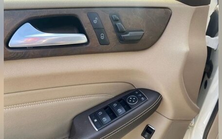 Mercedes-Benz M-Класс, 2012 год, 2 200 000 рублей, 9 фотография