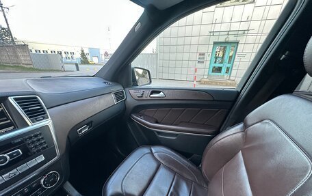 Mercedes-Benz GL-Класс, 2013 год, 2 500 000 рублей, 17 фотография